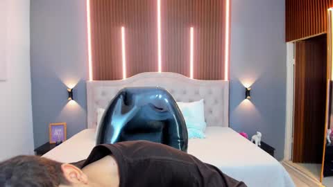 Snapshot of tommy18__ chatting on October 23, 3:43 am Tommy  online show from October 23, 3:43 am