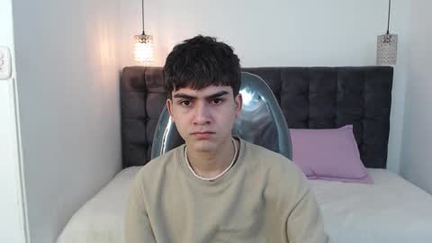 Snapshot of tommy18__ chatting on January 8, 1:31 pm Tommy  online show from January 8, 1:31 pm