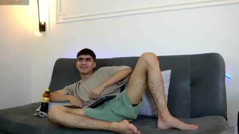 Snapshot of tommy18__ chatting on February 15, 7:16 am Tommy  online show from February 15, 7:16 am