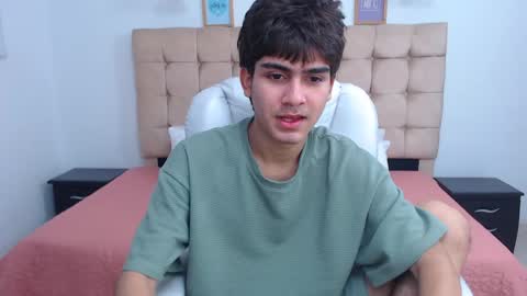 Snapshot of tommy18__ chatting on February 7, 7:07 am Tommy  online show from February 7, 7:07 am