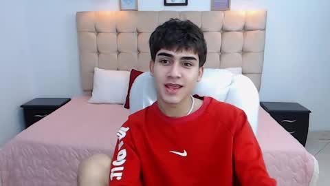 Snapshot of tommy18__ chatting on January 15, 6:12 am Tommy  online show from January 15, 6:12 am