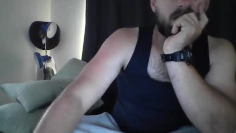 Snapshot of tommy5173 chatting on December 19, 6:01 am tommy5173 online show from December 19, 6:01 am