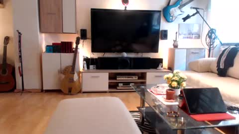 Tommy online show from August 5, 12:21 pm