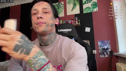 Tommy and Katana online show from January 4, 7:24 am