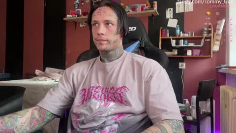 Tommy and Katana online show from December 13, 7:59 am