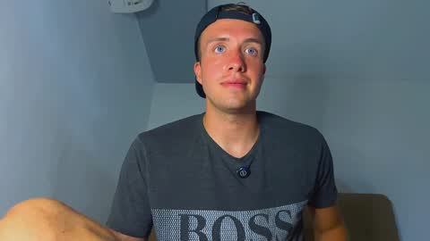 Snapshot of tommy_cumfinger chatting on January 31, 7:39 am Tommy online show from January 31, 7:39 am