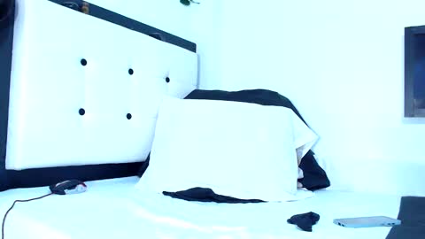 tommy online show from March 10, 2:28 am