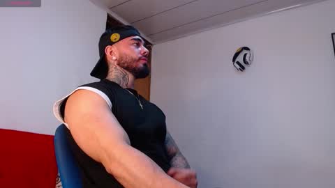 Steven online show from December 5, 8:21 am