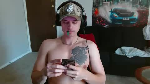 Tommy Strokes online show from April 8, 9:23 pm