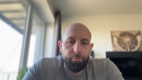 Thomas Fit online show from April 9, 9:59 am