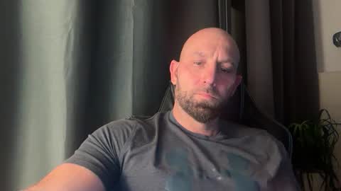 Thomas Fit online show from October 30, 9:49 pm