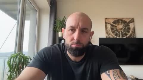 Thomas Fit online show from December 15, 10:45 am