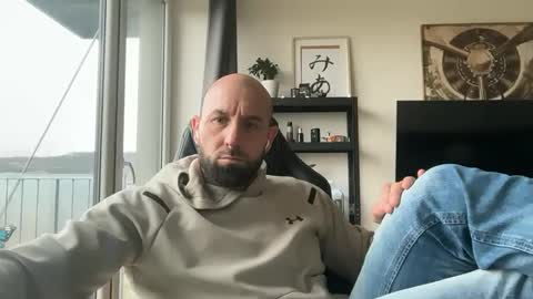 Thomas Fit online show from November 21, 10:58 am