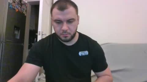 tommyy19901 online show from February 16, 10:10 pm