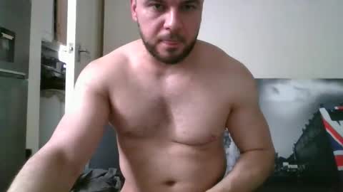 tommyy19901 online show from December 15, 11:23 am