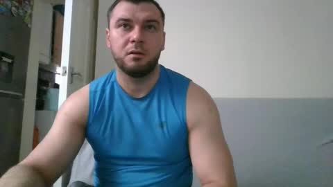 tommyy19901 online show from December 8, 11:14 am