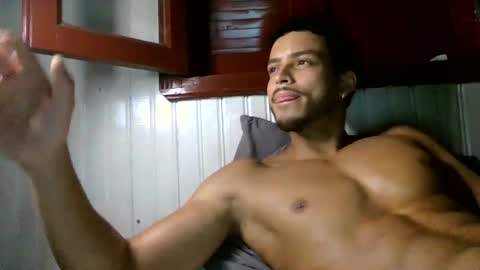 tomtresor online show from November 25, 7:10 am