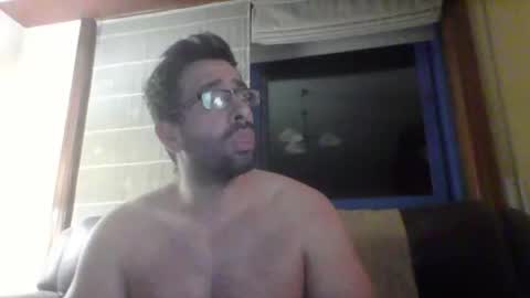 toni640128 online show from October 24, 2:46 am