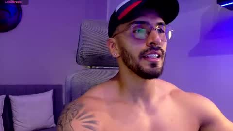 tony muscle1 online show from July 11, 8:11 pm