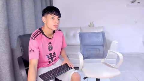 tony paul online show from February 4, 1:06 pm