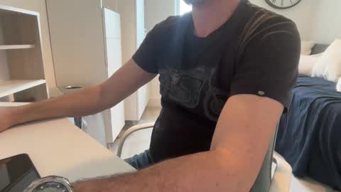 too_naughty online show from November 18, 12:42 pm