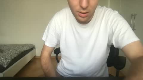 Max online show from October 24, 8:49 am