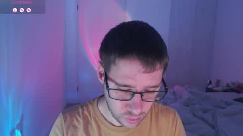 Thomas online show from November 8, 3:10 am