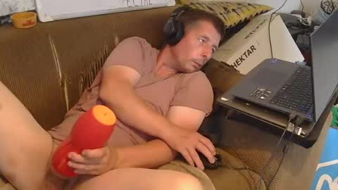 Toyboy online show from June 20, 7:57 am