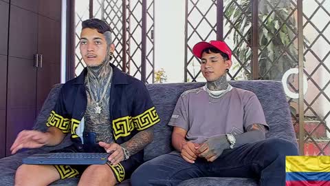 TRAV - INDEPENDENT MODEL online show from December 31, 9:06 pm