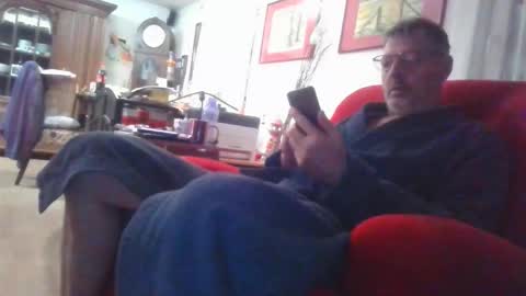 Snapshot of trebgeis1 chatting on October 19, 5:12 am trebgeis1 online show from October 19, 5:12 am