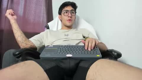 Trebol Lynn online show from December 19, 8:17 pm