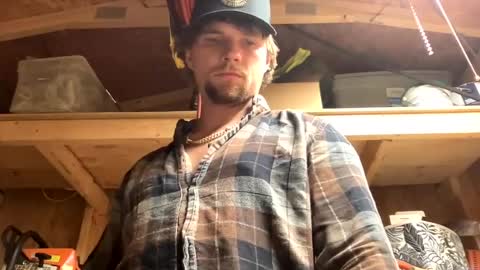 treeman817 online show from June 17, 1:51 am