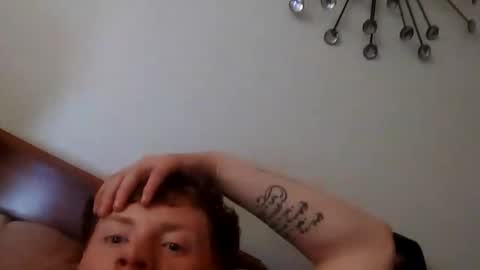 trevornixon94 online show from April 11, 9:18 pm