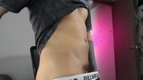 - trieone online show from April 13, 3:01 pm