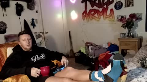 trillnonymau5 online show from December 8, 3:45 pm