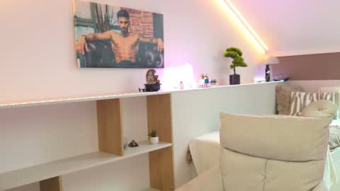 Trystan Grey online show from February 13, 7:14 am