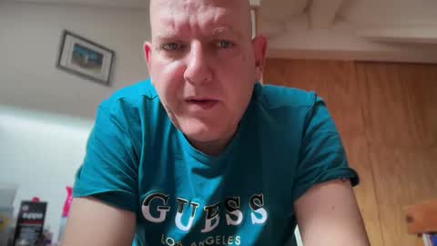 Snapshot of tritonspace chatting on October 4, 8:19 am Triton online show from October 4, 8:19 am