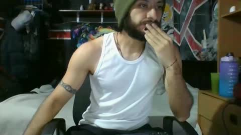 Snapshot of trizquelmen chatting on February 12, 11:51 am Andrew online show from February 12, 11:51 am