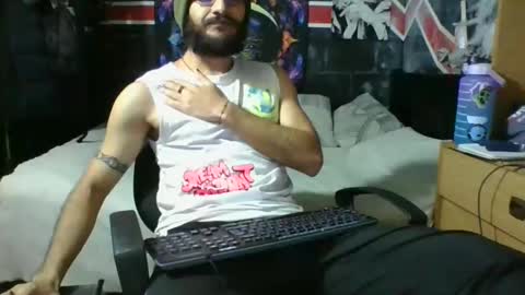 Snapshot of trizquelmen chatting on March 5, 12:05 am Andrew online show from March 5, 12:05 am