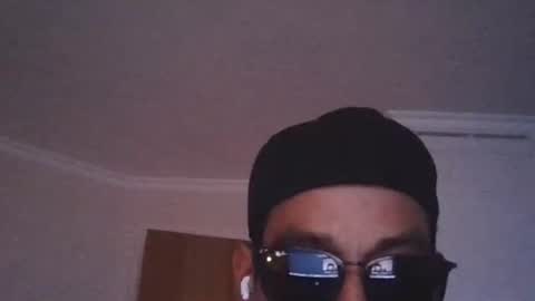 Open minded - Hetro - Male online show from May 2, 7:49 pm