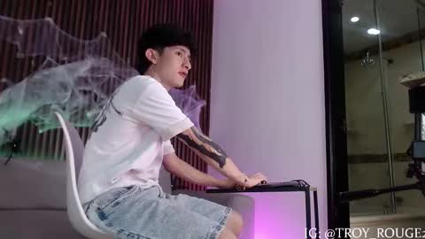 Troy online show from October 20, 7:29 pm