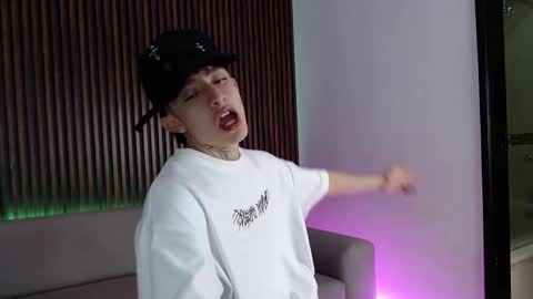 Troy online show from October 6, 7:18 pm