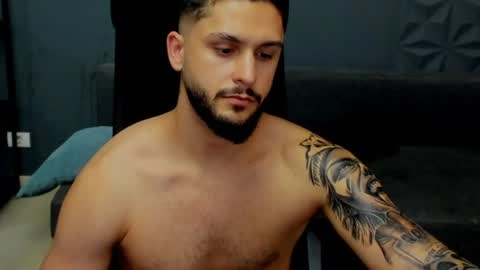 TroyWade online show from August 3, 9:04 am
