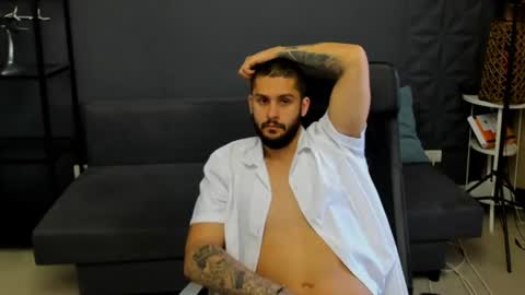 TroyWade online show from June 26, 5:21 am