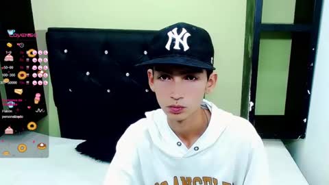 ttimy online show from December 24, 9:00 pm