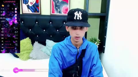 ttimy online show from December 19, 9:06 pm