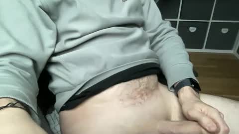 ttutzi390 online show from December 17, 1:16 pm