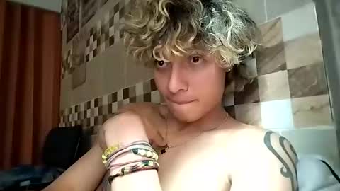 tubebecito12 online show from November 3, 2:41 pm