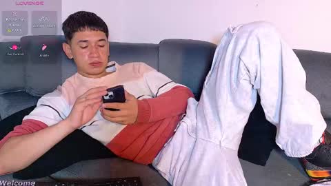 Mr Daren online show from March 11, 6:48 pm