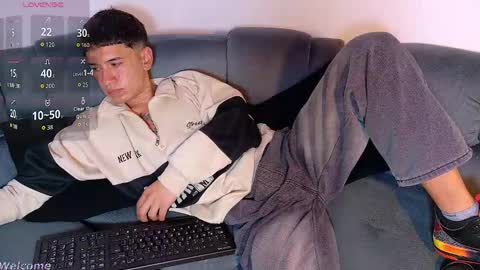 Mr Daren online show from March 3, 6:26 pm